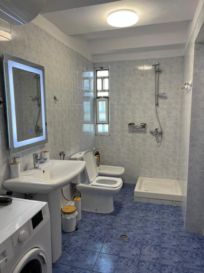 Apartment In Skanderbeg Square - Tirana Center 2 Ngoại thất bức ảnh