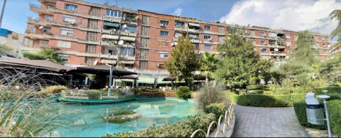 Apartment In Skanderbeg Square - Tirana Center 2 Ngoại thất bức ảnh